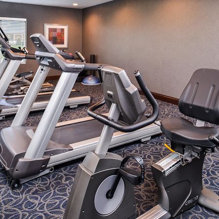 Holiday Inn Express Hotel & Suites York By Ihg Extérieur photo